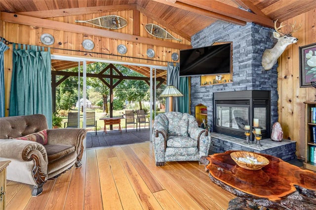 4 of 47 - 6661 Island Hwy N, Merville, BC