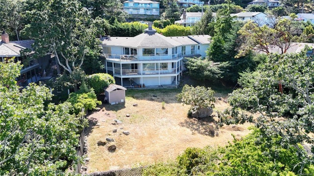 2 of 33 - 3640 Sundown Dr, Nanaimo, BC
