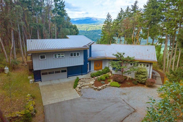 1 of 73 - 5115 Aho Rd, Ladysmith, BC