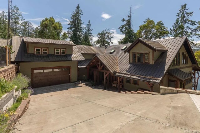 1 of 17 - 123 Smith Rd, Salt Spring, BC