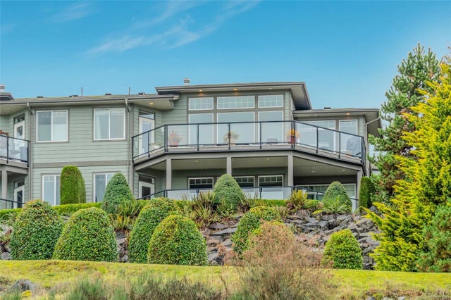 1 of 54 - 626 Farrell Rd 3, Ladysmith, BC