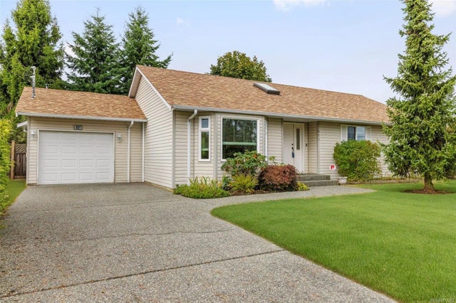 1 of 33 - 601 Neden Way, Parksville, BC
