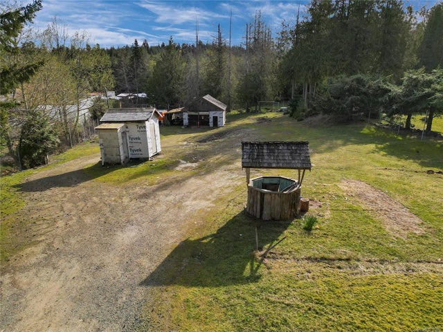 1 of 19 - 510 Whalen Rd, Mayne Island, BC