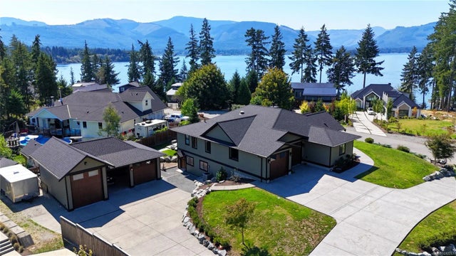 3 of 61 - 7375 Lakefront Dr, Lake Cowichan, BC