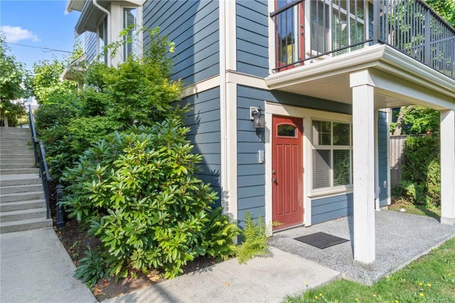 2 of 19 - 446 Milton St 1, Nanaimo, BC