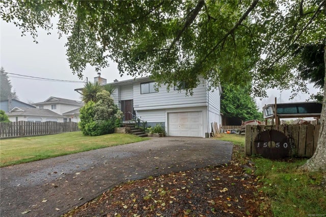 2 of 35 - 1550 Larch Rd, Ucluelet, BC