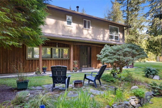 1 of 55 - 658 Martindale Rd, Parksville, BC