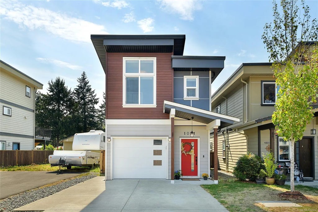 1031 Foxwood Pl, Langford