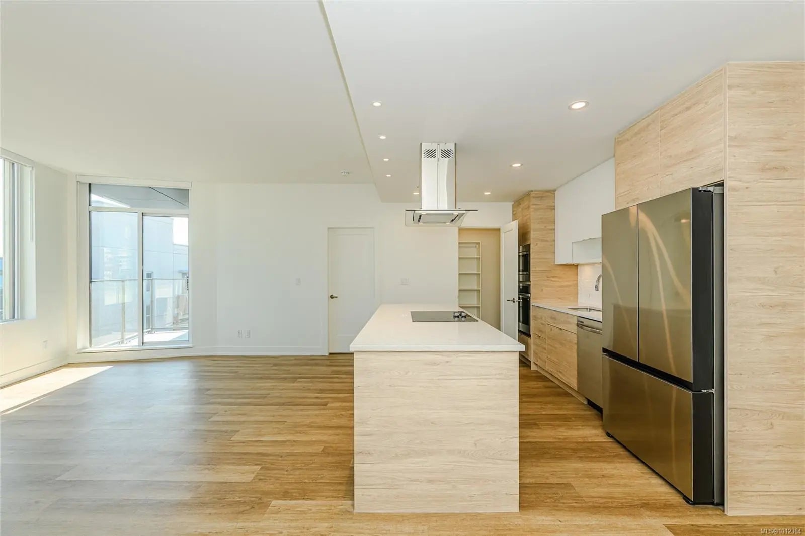 MLS #1012364 for Sale at 1628 Store St 902, in the city of Victoria, V8W 0H1