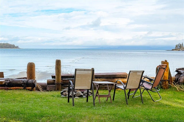 1 of 50 - 1552 Terrien Rd, Nanoose Bay, BC