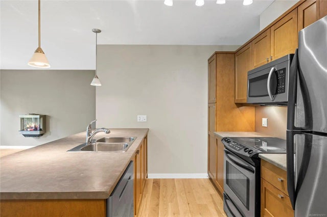 5 of 32 - 555 Franklyn St 209, Nanaimo, BC
