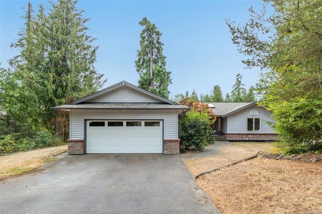 1 of 32 - 1010 Middlegate Rd, Errington, BC