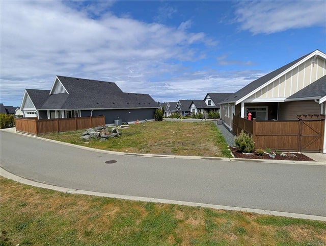 1 of 7 - 669 Briarwood Dr Lot 43, Parksville, BC