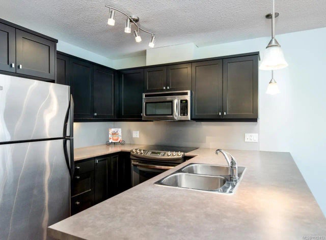 2 of 16 - 555 Franklyn St 223, Nanaimo, BC