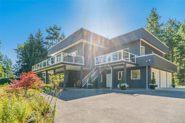 1 of 90 - 2904 Dolphin Dr, Nanoose Bay, BC