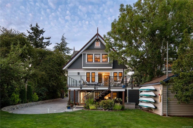 2 of 76 - 1215 Richardson St, Victoria, BC