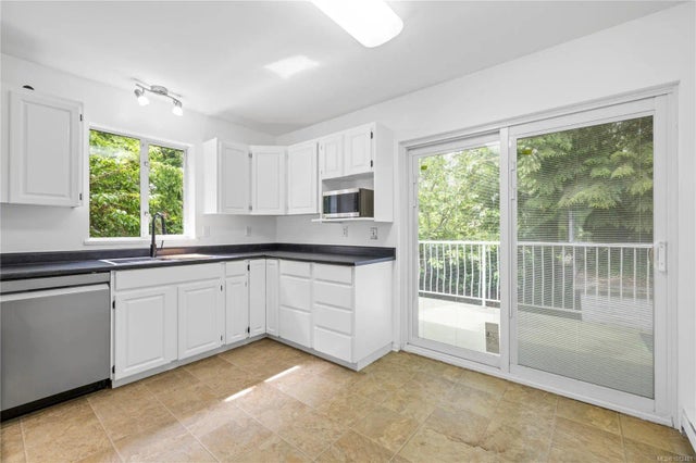 4 of 33 - 1333 Carmel Pl, Nanoose Bay, BC
