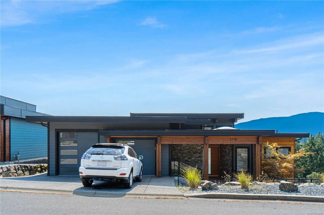 2 of 60 - 129 Amphion Terr, Nanaimo, BC