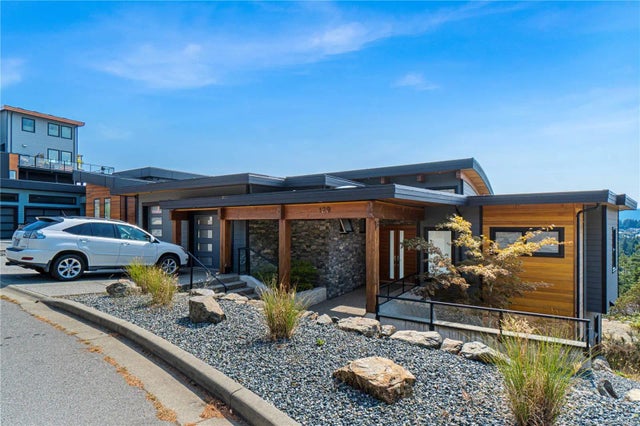 3 of 60 - 129 Amphion Terr, Nanaimo, BC