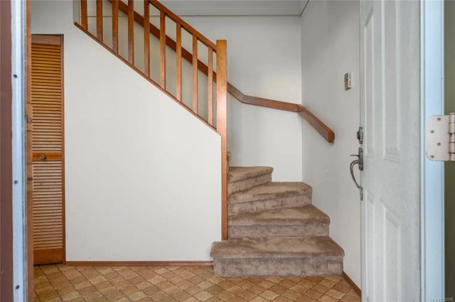 4 of 61 - 5267 Lost Lake Rd, Nanaimo, BC