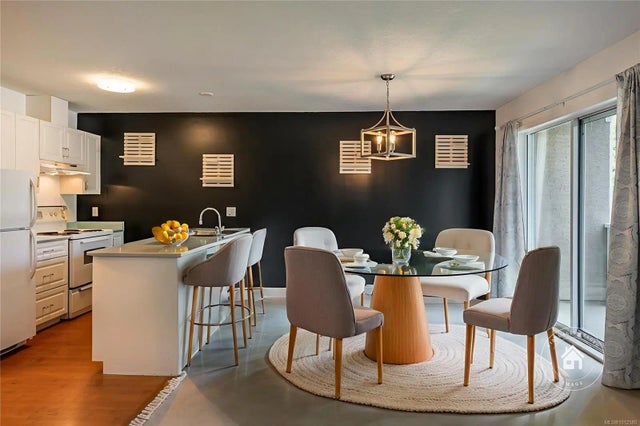 3 of 20 - 141 Sixth Ave 9, Qualicum Beach, BC
