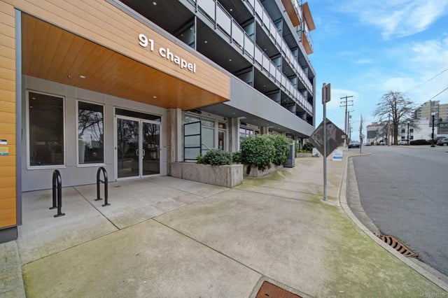1 of 33 - 91 Chapel St 310, Nanaimo, BC