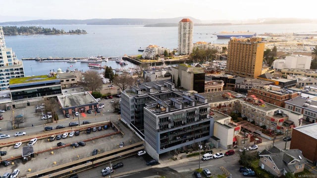 2 of 33 - 91 Chapel St 310, Nanaimo, BC