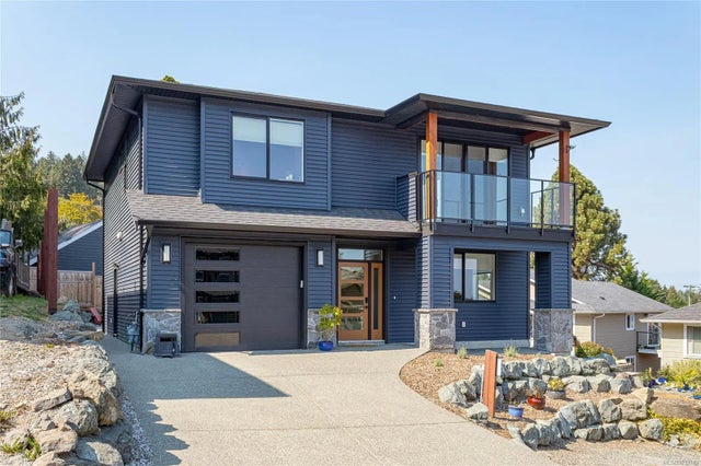 1 of 49 - 1584 Adelaide St 12, Crofton, BC