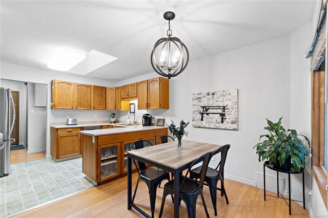 3 of 34 - 219 Bagshaw St 6, Parksville, BC