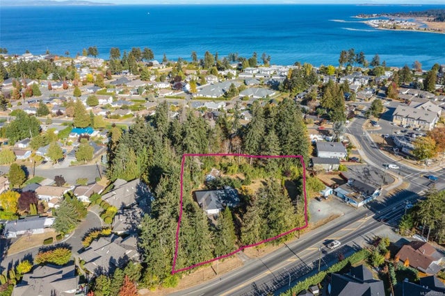 1 of 15 - 563 Island Hwy W, Parksville, BC