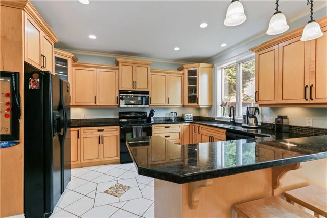 3 of 46 - 6106 Montgomery Way, Nanaimo, BC