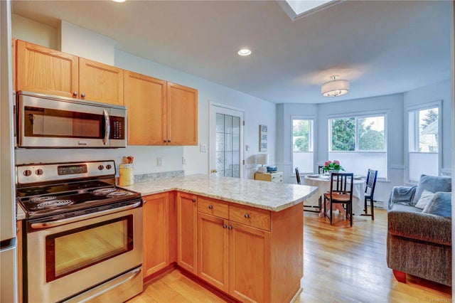 3 of 38 - 5959 Waterton Dr, Nanaimo, BC