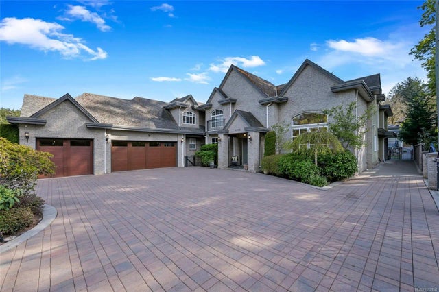 1 of 93 - 4668 Cordova Bay Rd, Saanich, BC