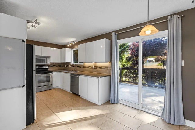 5 of 51 - 3731 Caldwell St, Nanaimo, BC