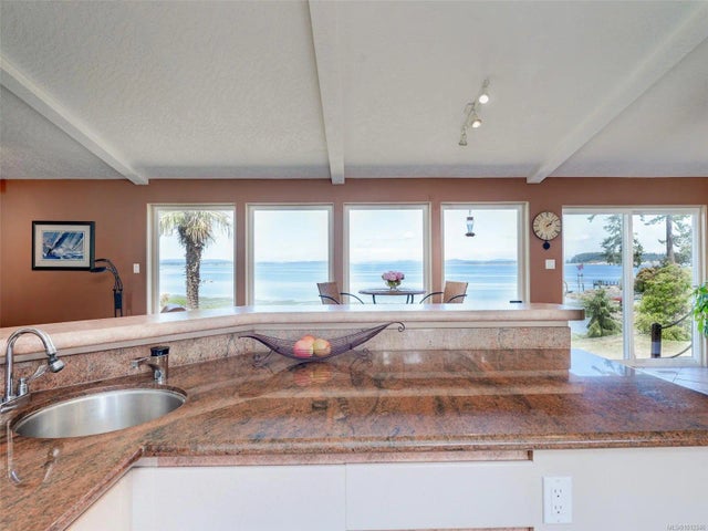 3 of 49 - 2606 James Island Rd, Central Saanich, BC