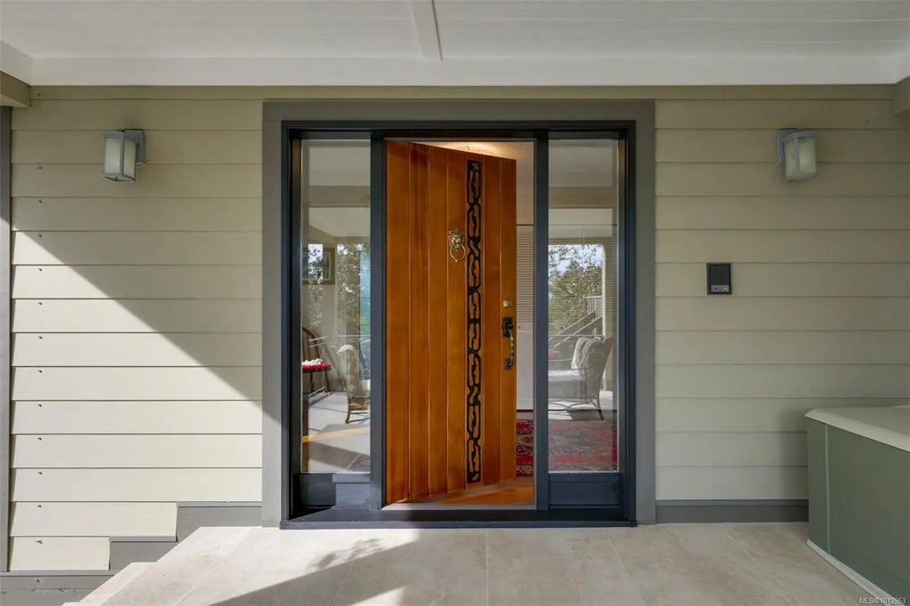 4801 Excelsior Rd, Saanich