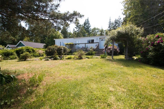 3 of 12 - 6573 Mystery Beach Rd, Fanny Bay, BC