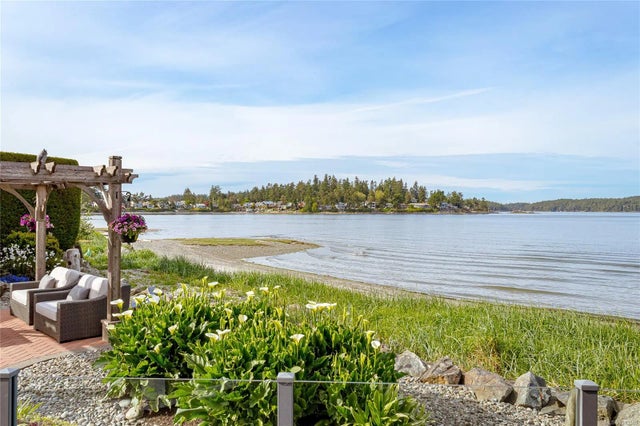 4 of 62 - 10239 Fifth St, Sidney, BC