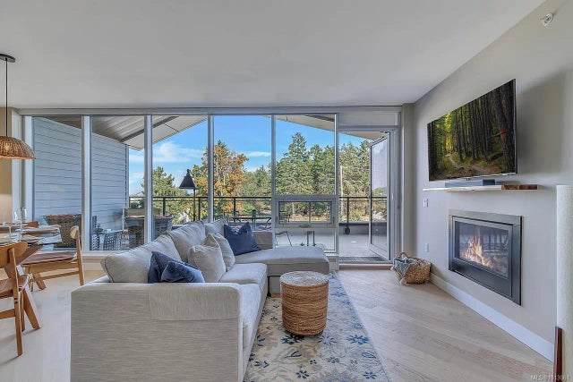 1 of 51 - 3529 Dolphin Dr 506, Nanoose Bay, BC