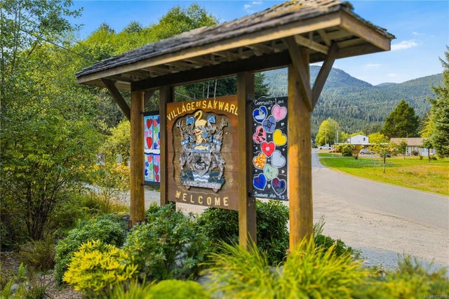 3 of 33 - 707 Kelsey Way, Sayward, BC