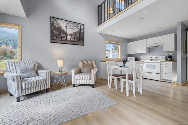 5 of 33 - 707 Kelsey Way, Sayward, BC