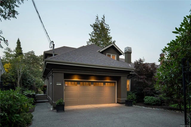 3 of 70 - 683 Mountjoy Ave, Oak Bay, BC