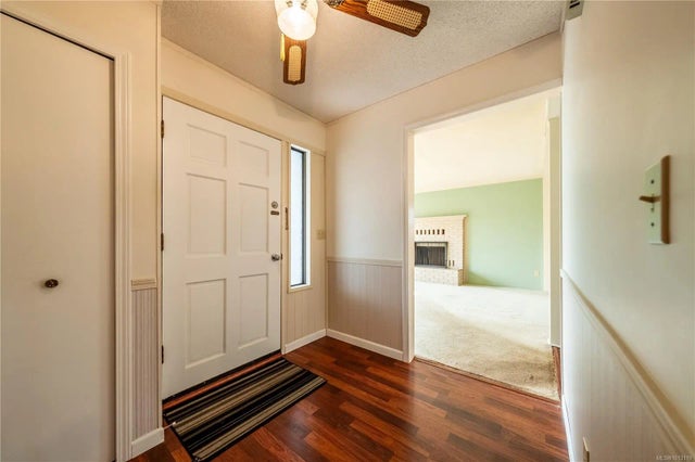 2 of 50 - 723 Phillips St, Parksville, BC