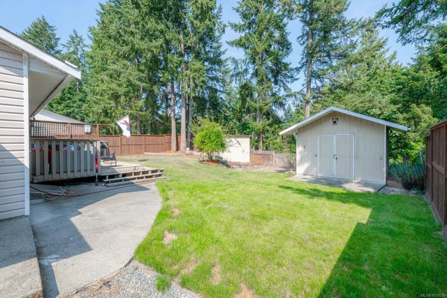 3 of 24 - 3739 Elworthy Pl, Nanaimo, BC