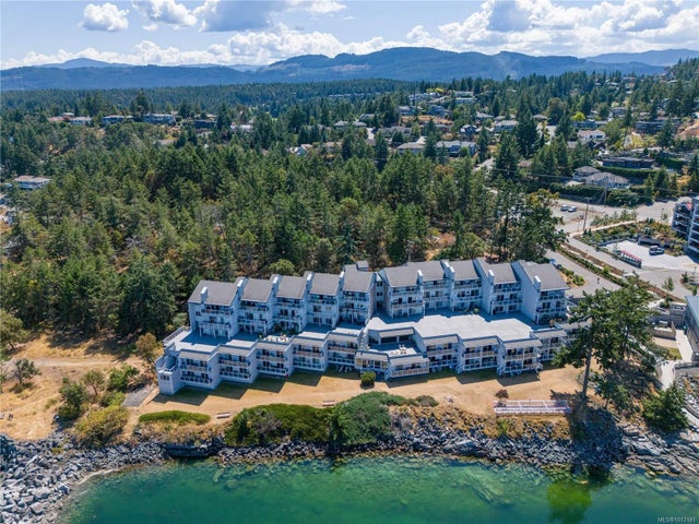 2 of 41 - 3555 Outrigger Rd 302, Nanoose Bay, BC