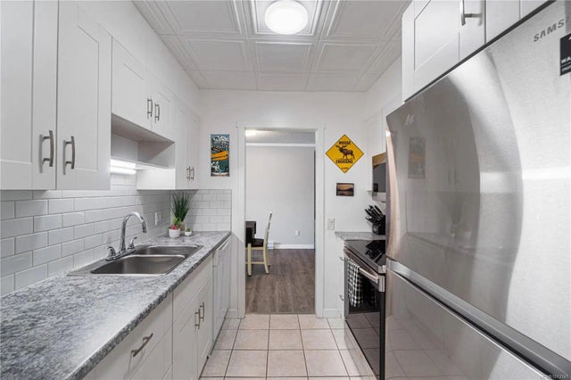 4 of 41 - 3555 Outrigger Rd 302, Nanoose Bay, BC