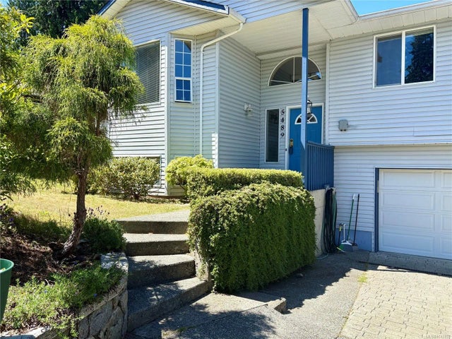5 of 57 - 5489 Kenwill Dr, Nanaimo, BC
