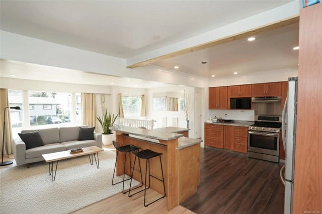 5 of 19 - 536 Strathdee Pl, Colwood, BC