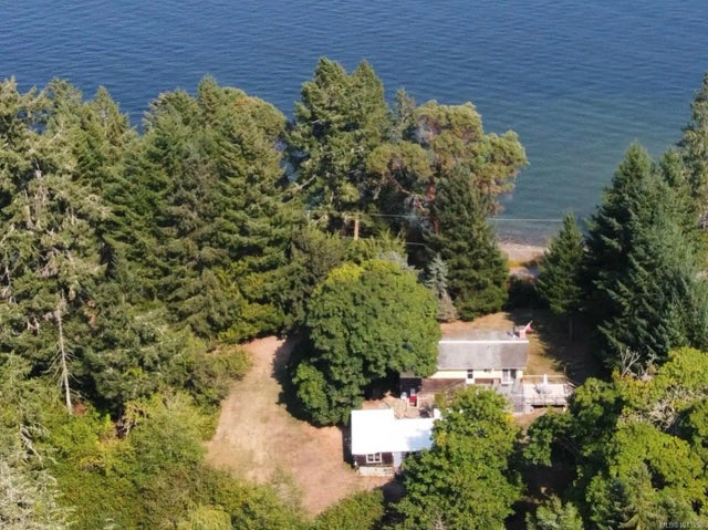 1 of 46 - 1520 North Beach Rd, Salt Spring, BC
