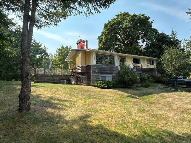 2 of 46 - 1520 North Beach Rd, Salt Spring, BC